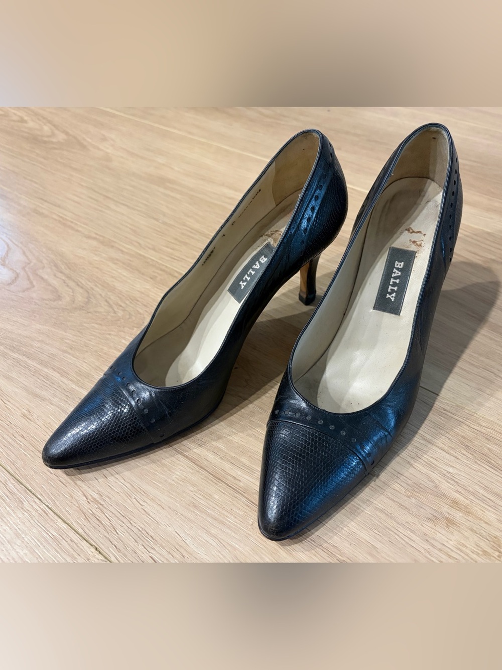 Bally Black Pointed-Toe Textured Leather Pumps